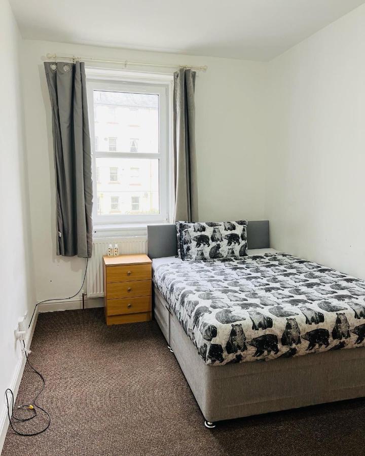 Simple 2Bed Flat In Edinburgh. Apartamento Exterior foto